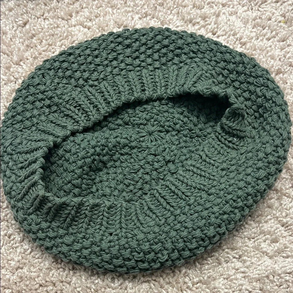 Pins and Needles hat by Urban Outfitters OS